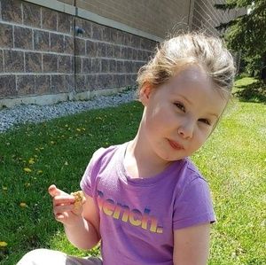 Meet your Posher, Kelly